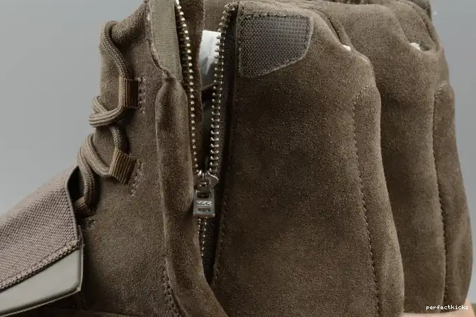 Boost Brown adidas Light Yeezy BY2456 750 0608